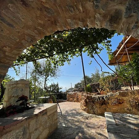 Find Your Peace In A Traditional Country House!! Láyia Екстериор снимка