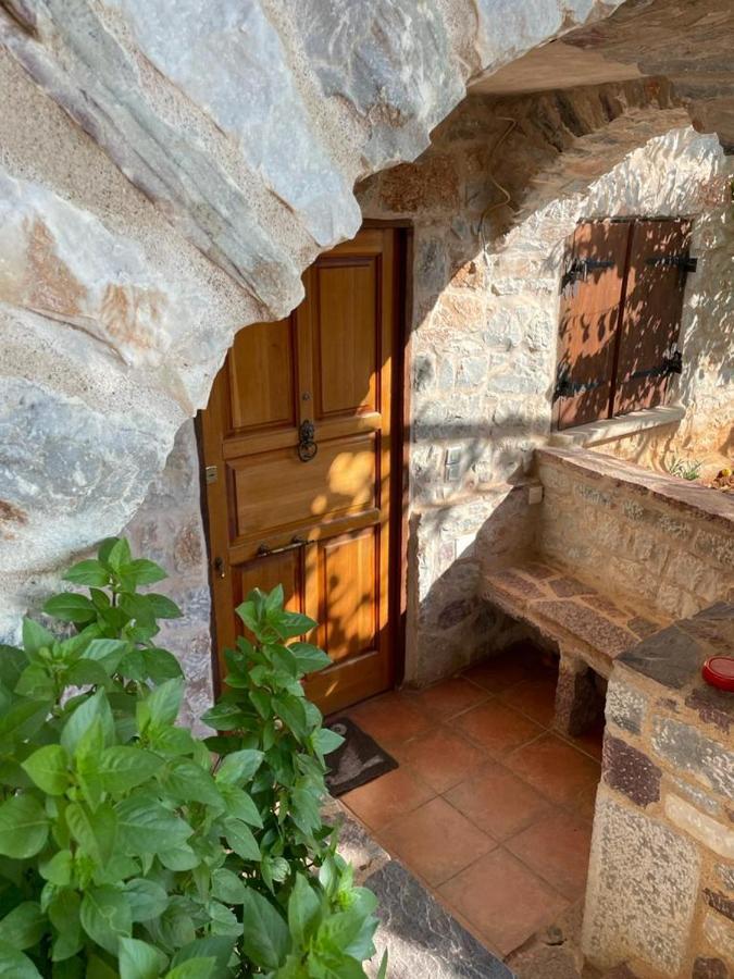 Find Your Peace In A Traditional Country House!! Láyia Екстериор снимка