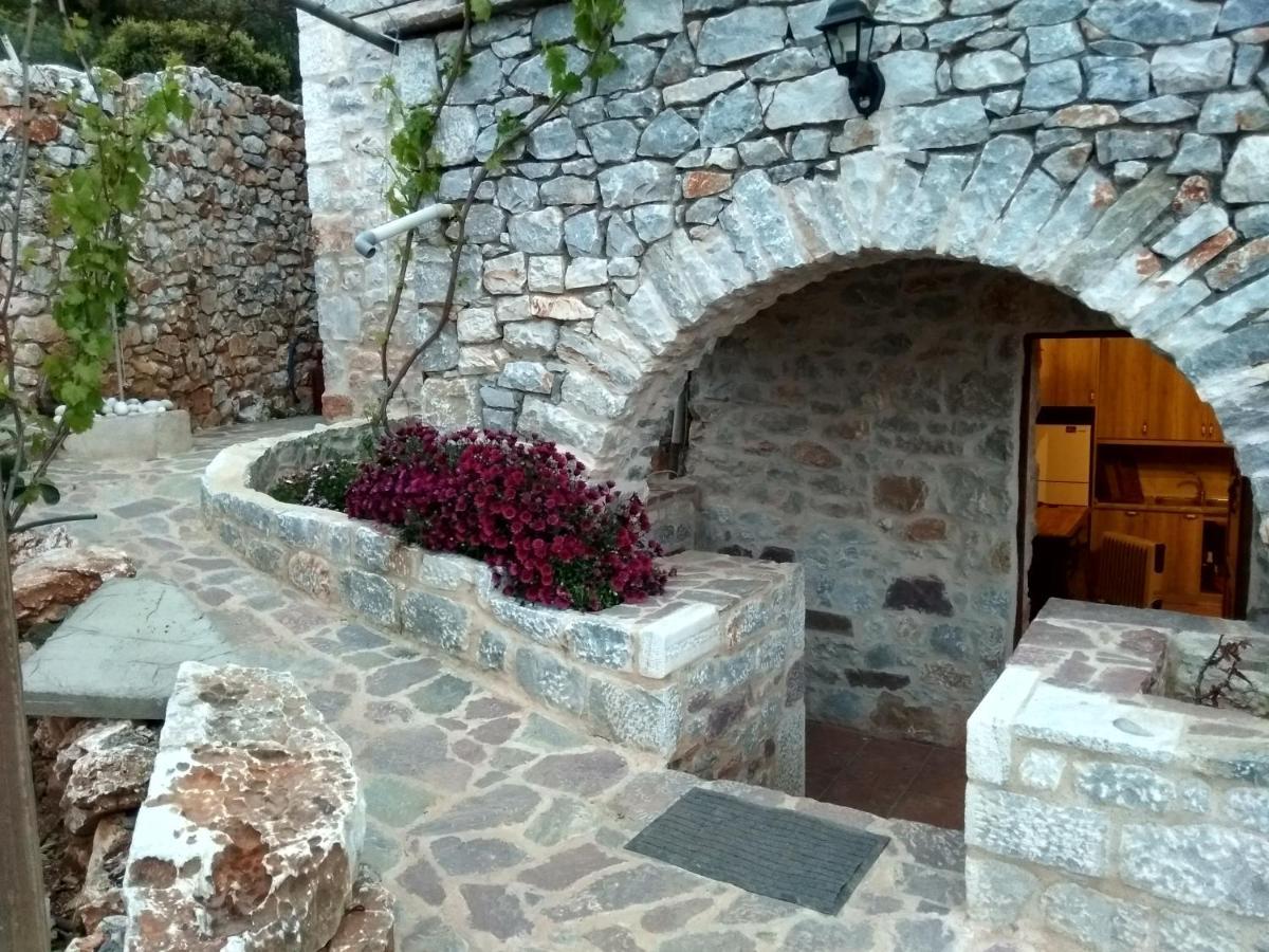 Find Your Peace In A Traditional Country House!! Láyia Екстериор снимка