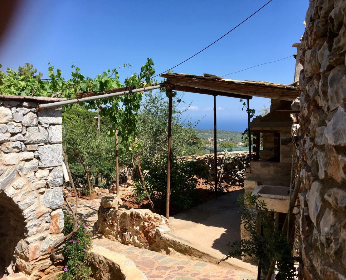 Find Your Peace In A Traditional Country House!! Láyia Екстериор снимка