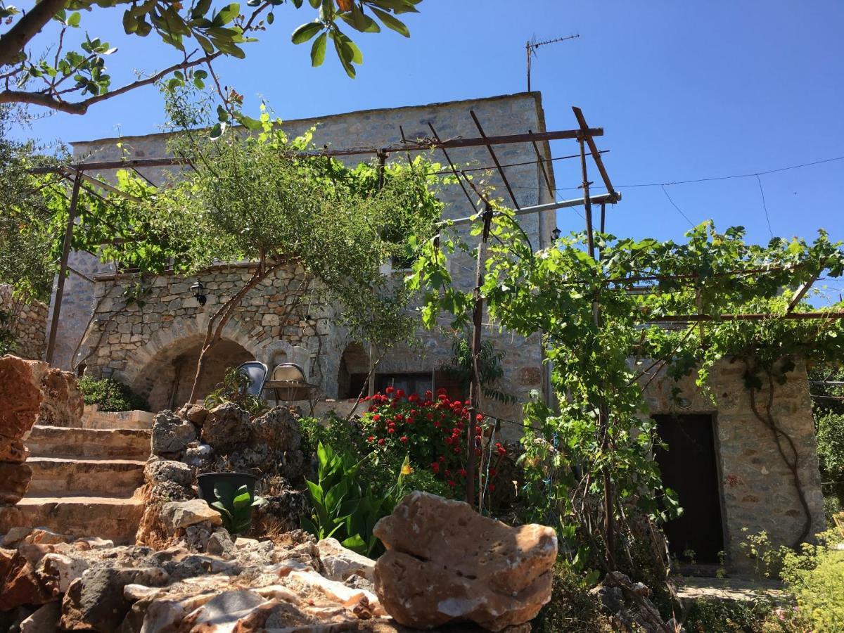 Find Your Peace In A Traditional Country House!! Láyia Екстериор снимка